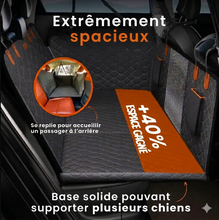 Charger l'image dans la galerie, Housse de Protection Voiture pour Chien avec Base Rigide - La Patte Canine